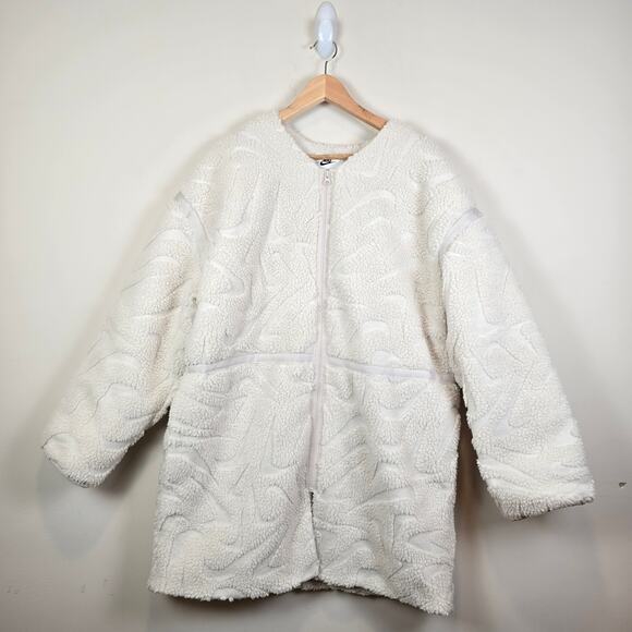 Nike Sportswear Women's Size M Loose High-Pile Jacket Light Orewood Brown Boxy - Picture 1 of 4